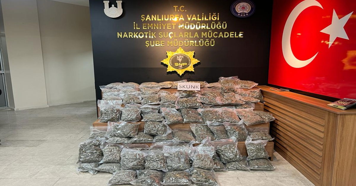 Şanlıurfa'da Kilolarca Uyuşturucu Ele Geçirildi 9 Şanlıurfa'da Kilolarca Uyuşturucu Ele Geçirildi