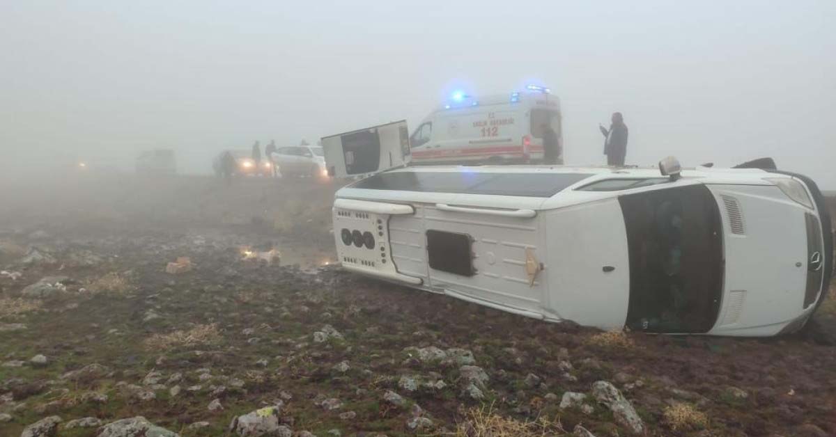 Siverek'te Korkutan Kaza: 9 Yaralı 10 Siverek'te Korkutan Kaza: 9 Yaralı