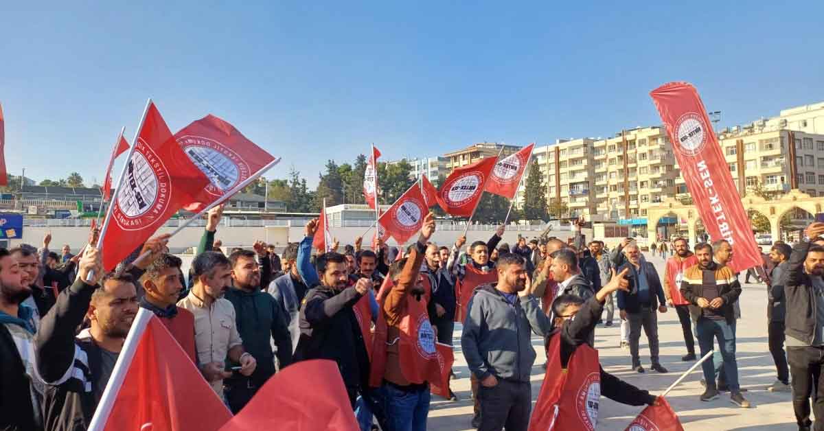 Urfa'da Direnen İşçilere Yürüyüş İzni Yok 9 Urfa'da Direnen İşçilere Yürüyüş İzni Yok