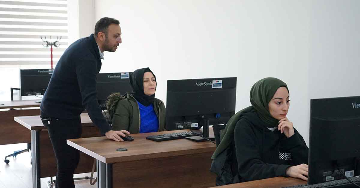 KARAMEK Kursları Kadınlara Yeni Ufuklar Açıyor 10 KARAMEK Kursları Kadınlara Yeni Ufuklar Açıyor